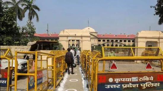 The Allahabad high court was told that the Rae Bareli MACT presiding officers order notes that the petitioner said he was a law student and not a practising lawyer (PTI file photo)