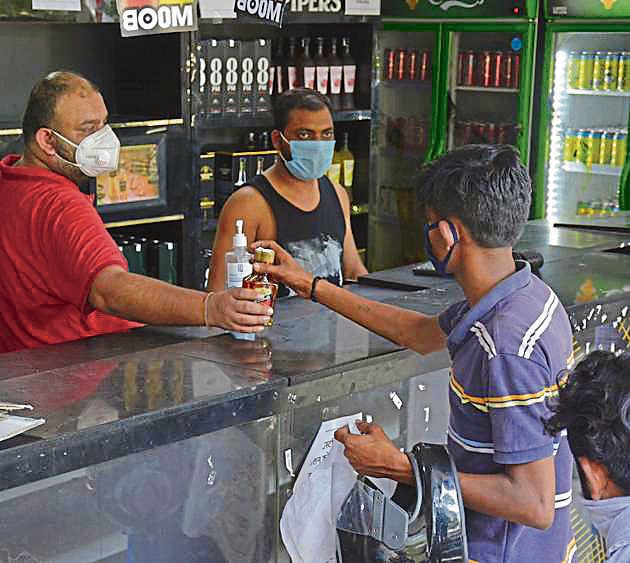 Three liquor outlets were sealed for alleged violations of building bye-laws. (HT File/Representative Image)