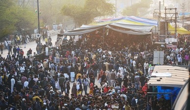 People during protest against Citizenship Amendment Act (CAA), National Population Register (NPR) and National Register of Citizens (NRC), at Shaheen Bagh, in New Delhi. ( Amal KS / Hindustan Times) People during protest against Citizenship Amendment Act (CAA), National Population Register (NPR) and National Register of Citizens (NRC), at Shaheen Bagh, in New Delhi. ( Amal KS / Hindustan Times)