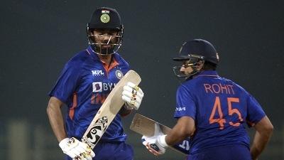 Ranchi: Indian batsman Rohit Sharma and KL Rahul cross each other to complete a run during their 2nd Twenty20 cricket match against New Zealand at JSCA International Stadium Complex in Ranchi, Friday. (PTI)