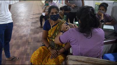 According to the Brihanmumbai Mumbai Corporation (BMC), these Covid infections accounted for only 0.29% of the 5,809,294 people who were fully vaccinated, in Mumbai, as of November 14. (HT PHOTO)