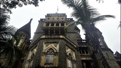 The Bombay HC, while hearing the petition of a couple, was informed by their advocate that DRI had seized cash worth ₹6.5 lakh on April 17, 2008, from the Byculla residence of the senior citizens as alleged profits from the export of red sander, which is a protected item under the Customs Act. (HT FILE) The Bombay HC, while hearing the petition of a couple, was informed by their advocate that DRI had seized cash worth ₹6.5 lakh on April 17, 2008, from the Byculla residence of the senior citizens as alleged profits from the export of red sander, which is a protected item under the Customs Act. (HT FILE)
