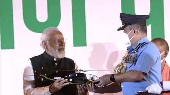 PM Modi formally hands over HAL's light combat helicopter to Indian Air Force(ANI/Twitter) PM Modi formally hands over HAL's light combat helicopter to Indian Air Force(ANI/Twitter)