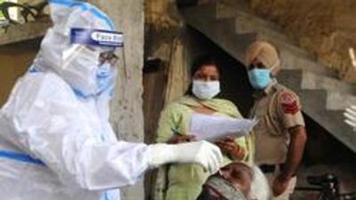 Punjab witnessed 15 fresh covid cases with four deaths from the virus. (HT Photo)