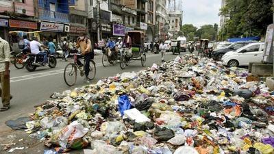 Garbage piled up near PMCH on Ashok Raj Path in Patna. (HT File) Garbage piled up near PMCH on Ashok Raj Path in Patna. (HT File)