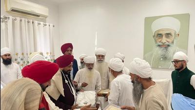 Punjab CM Charanjit Singh Channi meeting Namdhari sect head Uday Singh at Bhaini Sahib. Reiterating his government’s commitment to provide state-of-the-art infrastructure to sportspersons, the chief minister said he will replicate the cost-effective Bhaini Sahib model at block and district levels across the state. (HT Photo) Punjab CM Charanjit Singh Channi meeting Namdhari sect head Uday Singh at Bhaini Sahib. Reiterating his government’s commitment to provide state-of-the-art infrastructure to sportspersons, the chief minister said he will replicate the cost-effective Bhaini Sahib model at block and district levels across the state. (HT Photo)