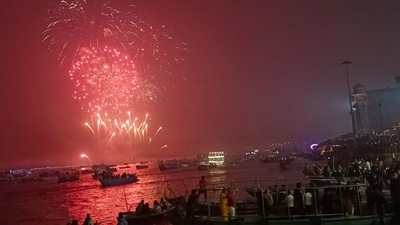 Dev Deepawali, also known as Kartik Purnima, marks the fifteenth lunar day of the Hindu month of Kartik. (HT Photo/Rajesh Kumar) Dev Deepawali, also known as Kartik Purnima, marks the fifteenth lunar day of the Hindu month of Kartik. (HT Photo/Rajesh Kumar)