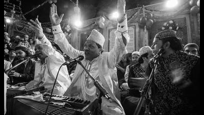 On view at the exhibition are photographs of the qawwal community, while performing in Sufi shrines and in their everyday lives. On view at the exhibition are photographs of the qawwal community, while performing in Sufi shrines and in their everyday lives.