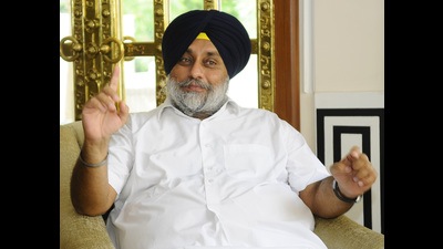SAD president Sukhbir Singh Badal said Punjab Congress chief Navjot Singh Sidhu was demoralising the morale of soldiers by praising Pakistan PM Imran Khan. (HT photo) SAD president Sukhbir Singh Badal said Punjab Congress chief Navjot Singh Sidhu was demoralising the morale of soldiers by praising Pakistan PM Imran Khan. (HT photo)