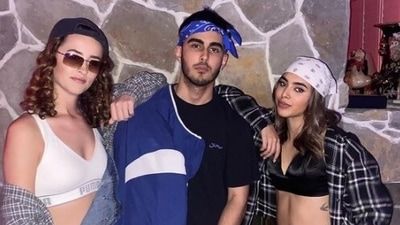 Aaliyah Kashyap hung out with her close pals at the party. (aaliyahkashyap/Instagram) Aaliyah Kashyap hung out with her close pals at the party. (aaliyahkashyap/Instagram)