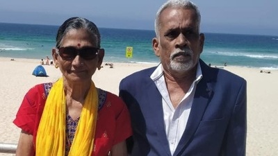 KR Vijayan and wife Mohana (HT PHOTO.) KR Vijayan and wife Mohana (HT PHOTO.)