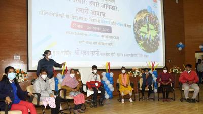 Children during 'Bal Darbar' at Adhiveshan Bhawan in Patna on Saturday. (Santosh Kumar/HT Photo)