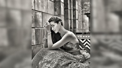 For jewellery, Ananya Panday wore a layered choker and a thick bracelet on her wrist. (Instagram/@manishmalhotra05) For jewellery, Ananya Panday wore a layered choker and a thick bracelet on her wrist. (Instagram/@manishmalhotra05)