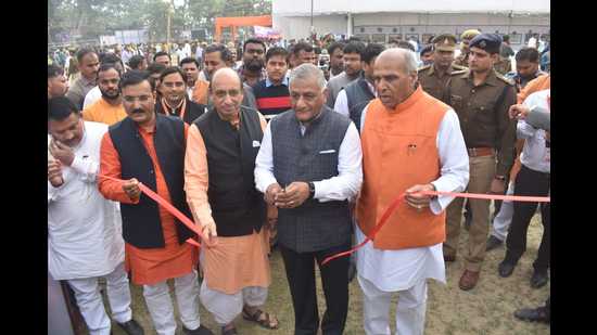 Union Minister VK Singh inaugurating the Kapilvastu Mahotsav in Sidhdharthangar on Saturday.