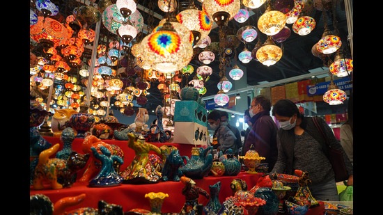 Vibrant yet soothing to the eyes, these Turkish ceramic bowls start from ₹200 a piece, while lamps range between ₹6000 and ₹32,000. (Photo: Gokul VS/HT) Vibrant yet soothing to the eyes, these Turkish ceramic bowls start from ₹200 a piece, while lamps range between ₹6000 and ₹32,000. (Photo: Gokul VS/HT)
