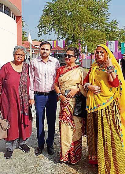 For Punjabi poets, Paul Kaur and Jagdeep Sidhu, who went to this literary festival with a difference, it was a rare experience, which they shared with delight. (HT Photo) For Punjabi poets, Paul Kaur and Jagdeep Sidhu, who went to this literary festival with a difference, it was a rare experience, which they shared with delight. (HT Photo)
