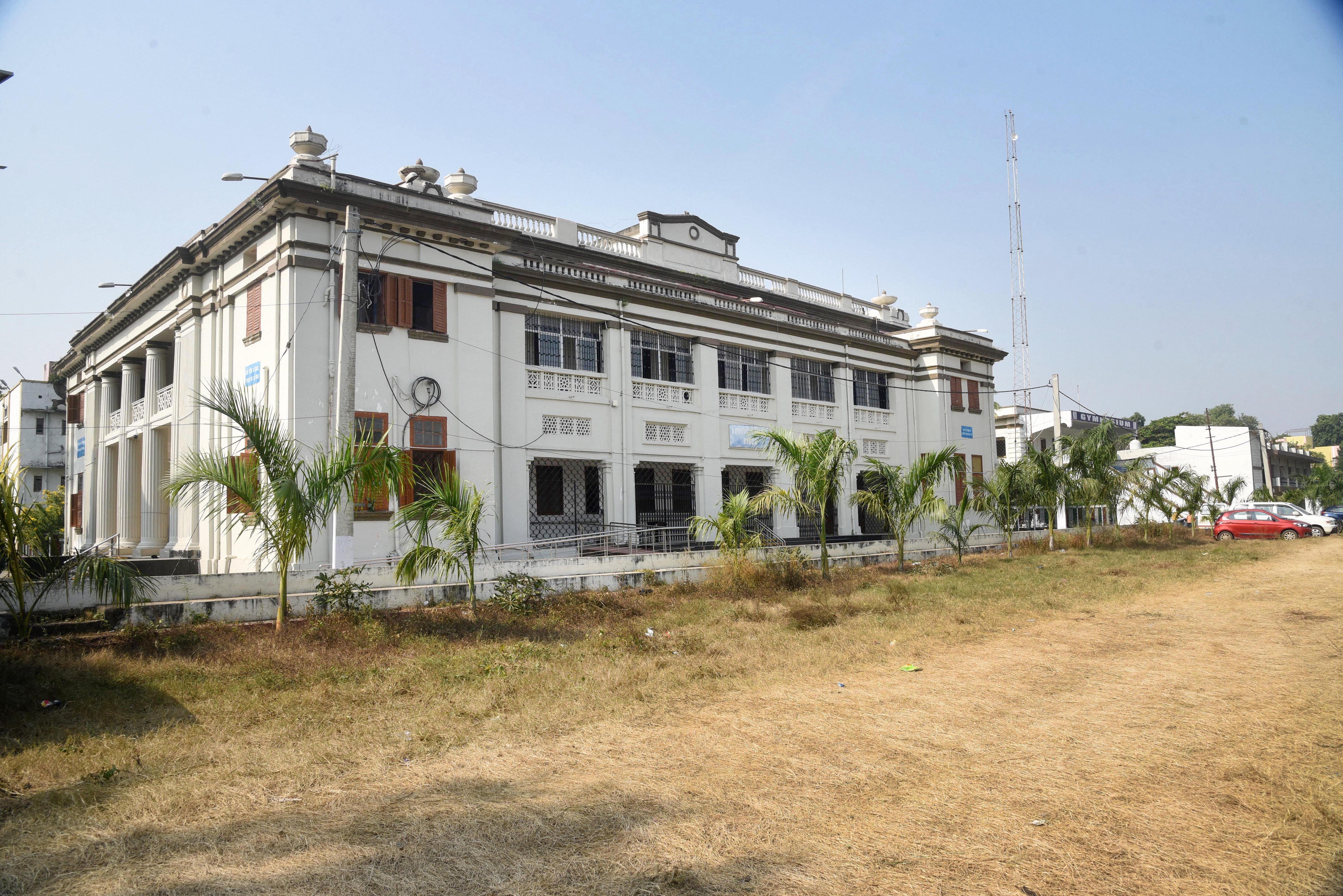 Patna Science College plans to install foundation pillar, build new library (PTI) Patna Science College plans to install foundation pillar, build new library (PTI)