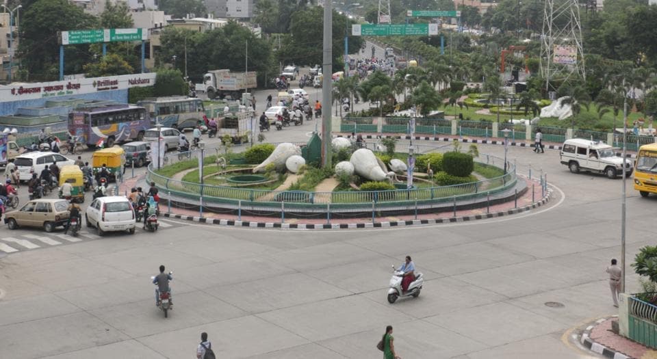 Indore beat Surat for second year in a row to become India's cleanest city. (HT PHOTO)