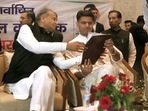 Rajasthan chief minister Ashok Gehlot and his former deputy Sachin Pilot are seen in this file photo.&nbsp;