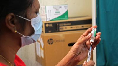There are 22 districts in the state that have recorded numbers lower than the state average, as less than 77% of eligible beneficiaries have got the first dose, and less than 38% have been fully vaccinated. (Ravindra Joshi/HT PHOTO) There are 22 districts in the state that have recorded numbers lower than the state average, as less than 77% of eligible beneficiaries have got the first dose, and less than 38% have been fully vaccinated. (Ravindra Joshi/HT PHOTO)