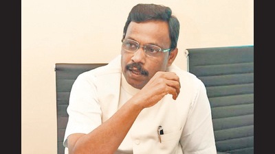 Senior Bharatiya Janata Party (BJP) leader and former state minister Vinod Tawde has been elevated to the post of national general secretary, by party’s national president JP Nadda, on Sunday. (HT File)