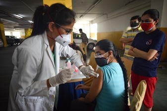 43% of India’s population are fully vaccinated against Covid-19 while 82% of the eligible population have received the first dose of the vaccine. (HT FIle) 43% of India’s population are fully vaccinated against Covid-19 while 82% of the eligible population have received the first dose of the vaccine. (HT FIle)