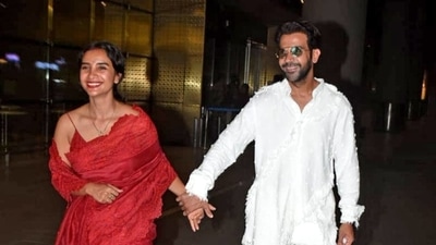Post the wedding ceremony, Rajkummar and Patralekhaa returned to Mumbai, two days back. Patralekhaa's airport look was stylish, comfortable and sleek. She teamed a slip-in red blouse with a red silk saree, and accessorised it with a mangalsutra. However, now her mangalsutra is going viral and for all the right reasons. (Instagram)