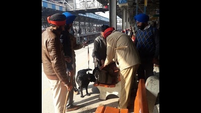 The kids were traced to Amritsar Railway Station after Chandigarh Police conducted extensive search operations. (HT file) The kids were traced to Amritsar Railway Station after Chandigarh Police conducted extensive search operations. (HT file)