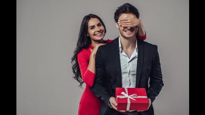 Love bombing is a control tactic where a partner exaggerates how they feel about someone (Pic:Shutterstock) Love bombing is a control tactic where a partner exaggerates how they feel about someone (Pic:Shutterstock)