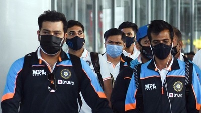 Members of the Indian cricket team arrive at Netaji Subhash Chandra Bose International Airport ahead of the upcoming 3rd T20 International between India and New Zealand at Eden Gardens stadium, in Kolkata on Saturday. (ANI ) Members of the Indian cricket team arrive at Netaji Subhash Chandra Bose International Airport ahead of the upcoming 3rd T20 International between India and New Zealand at Eden Gardens stadium, in Kolkata on Saturday. (ANI )