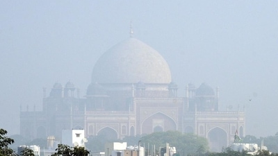 Delhi will review the restrictions put in place to handle rising pollution in the Capital. (Arvind Yadav/HT File Photo) Delhi will review the restrictions put in place to handle rising pollution in the Capital. (Arvind Yadav/HT File Photo)
