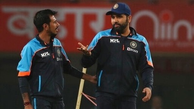 India's predicted XI vs New Zealand, 3rd T20I: India captain Rohit Sharma speaks with Yuzvendra Chahal (AP) India's predicted XI vs New Zealand, 3rd T20I: India captain Rohit Sharma speaks with Yuzvendra Chahal (AP)
