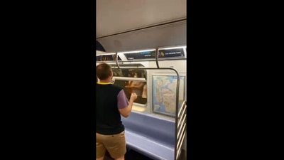 The image shows the man trying to catch a cockroach. (Screengrab (@jordii.y))