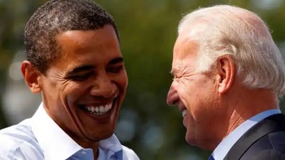 Barack Obama and US President Joe Biden (Reuters file)