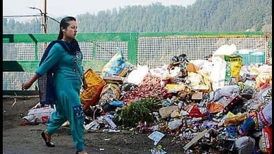 In Swachh Survekshan 2021 ranking, Shimla slips 37 ranks, while Dharamshala and Palampur improved their rankings. (HT File Photo/ Representational image) In Swachh Survekshan 2021 ranking, Shimla slips 37 ranks, while Dharamshala and Palampur improved their rankings. (HT File Photo/ Representational image)