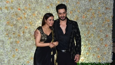 Jasmin Bhasin and Aly Goni clicked outside Anushka Ranjan and Aditya Seal's wedding venue. (Varinder Chawla) 