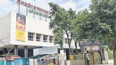 The original sound system and speakers at the Annabhau Sathe auditorium has been replaced with duplicate equipment. (HT PHOTO)