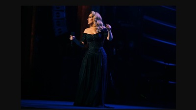 The image shows Adele during her performance. (Twitter/@Adele)