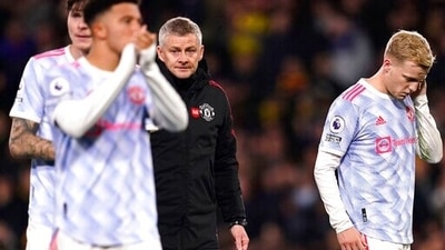 Manchester United manager Ole Gunnar Solskjaer, center, and Donny van de Beek, right, after the English Premier League soccer match between Watford and Manchester United at Vicarage Road, Watford, England, Saturday Nov. 20, 2021 (AP) Manchester United manager Ole Gunnar Solskjaer, center, and Donny van de Beek, right, after the English Premier League soccer match between Watford and Manchester United at Vicarage Road, Watford, England, Saturday Nov. 20, 2021 (AP)