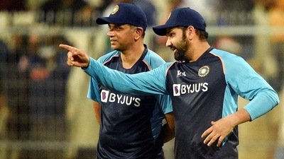 Indian T20 team captain Rohit Sharma with head coach Rahul Dravid during warm up session ahead of their 3rd and final Twenty20 cricket match of the series against New Zealand at Eden Garden in Kolkata, Sunday (PTI) Indian T20 team captain Rohit Sharma with head coach Rahul Dravid during warm up session ahead of their 3rd and final Twenty20 cricket match of the series against New Zealand at Eden Garden in Kolkata, Sunday (PTI)