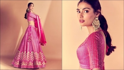 Athiya Shetty is the uber glam bridesmaid in ₹2 lakh pink silk lehenga choli (Instagram/athiyashetty) Athiya Shetty is the uber glam bridesmaid in ₹2 lakh pink silk lehenga choli (Instagram/athiyashetty)