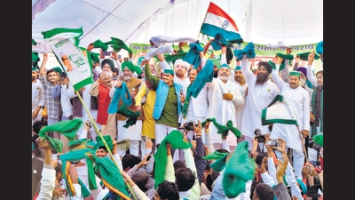 The kisan mahapanchayat sought a law guaranteeing MSP for crops and the arrest of Union minister of state for home Ajay Mishra Teni, whose son Ashish Mishra is the main accused in the Lakhimpur Kheri violence on October 3. (Deepak Gupta/HT photo) The kisan mahapanchayat sought a law guaranteeing MSP for crops and the arrest of Union minister of state for home Ajay Mishra Teni, whose son Ashish Mishra is the main accused in the Lakhimpur Kheri violence on October 3. (Deepak Gupta/HT photo)