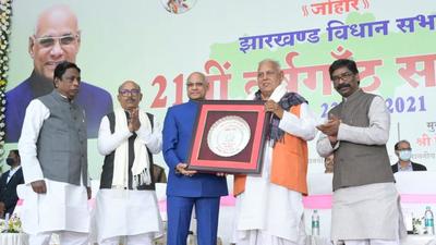 The 21st Foundation Day of Jharkhand Assembly, in Ranchi on Monday. (HT photo) The 21st Foundation Day of Jharkhand Assembly, in Ranchi on Monday. (HT photo)