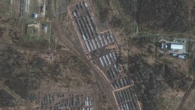 A satellite image shows armoured units and support equipment in Russian town of Yelnya, close to the border of Belarus. (Twitter/Maxar Technologies) A satellite image shows armoured units and support equipment in Russian town of Yelnya, close to the border of Belarus. (Twitter/Maxar Technologies)