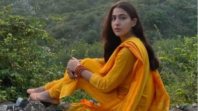Sara Ali Khan poses during sunrise. (Instagram)