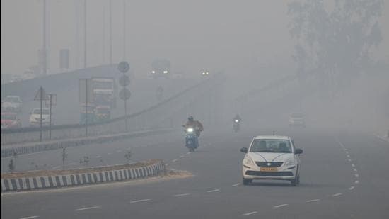 Weather department officials said they expected the city’s air quality to improve further on Tuesday due to strong surface winds forecasted by the India Meteorological Department (IMD) bulletin. (Representational image/HT Archive)