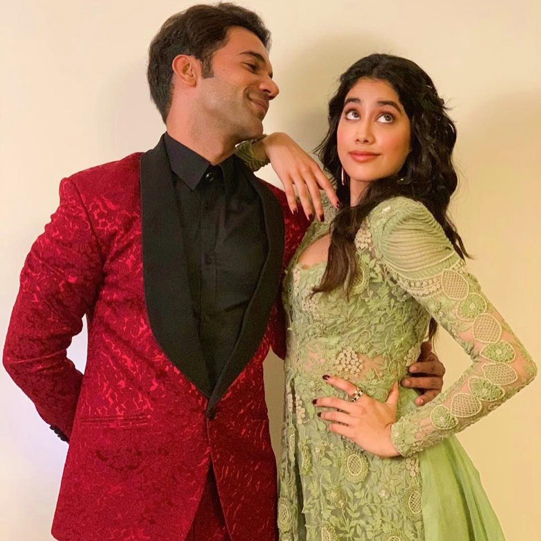 Rajkummar Rao and Janhvi Kapoor to star in Mr And Mrs Mahi. Rajkummar Rao and Janhvi Kapoor to star in Mr And Mrs Mahi.