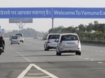 Yamuna Expressway (File Photo) Yamuna Expressway (File Photo)