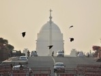 Pollution levels in Delhi improved to the ‘poor’ category on Tuesday, the CPCB's data showed.(HT Photo) Pollution levels in Delhi improved to the ‘poor’ category on Tuesday, the CPCB's data showed.(HT Photo)
