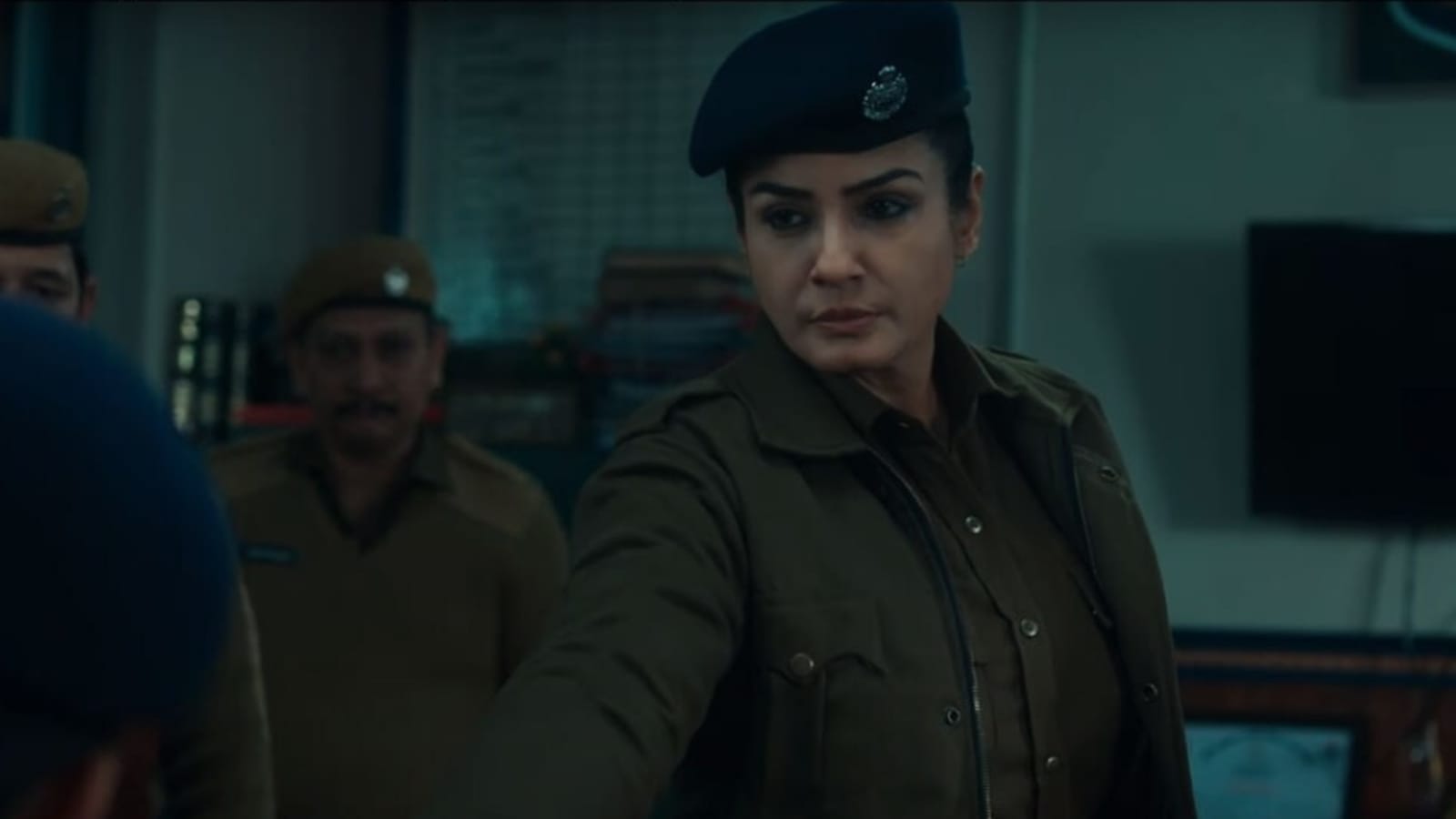 Police Ravina Tantan Xxx V - Arankyak trailer: Raveena Tandon impresses as a police officer with an  accent, fans call her 'mind-blowing' | Web Series - Hindustan Times